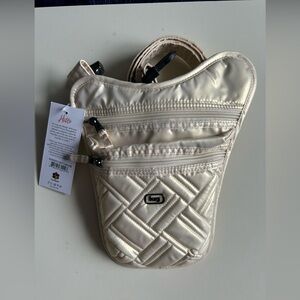 LUG SLINGSHOT CROSSBODY CONVERTIBLE METALLIC CHAMPAGNE NWT